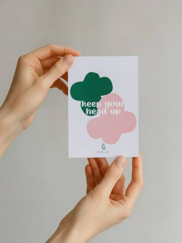 Открытка Keep your head up